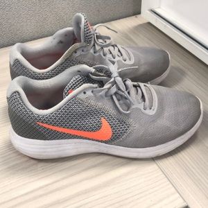Nike Tennis Shoes